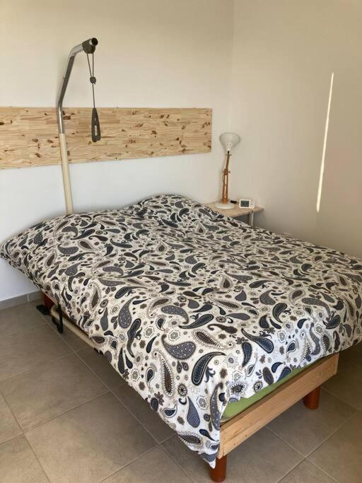 Appartement Rdc Avec Parking Prive La Fare-les-Oliviers 外观 照片